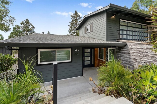 Building Photo - 6201 Snake Rd
