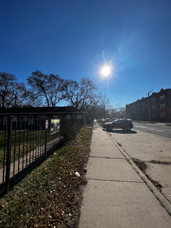 Building Photo - 9136 S Anthony Ave