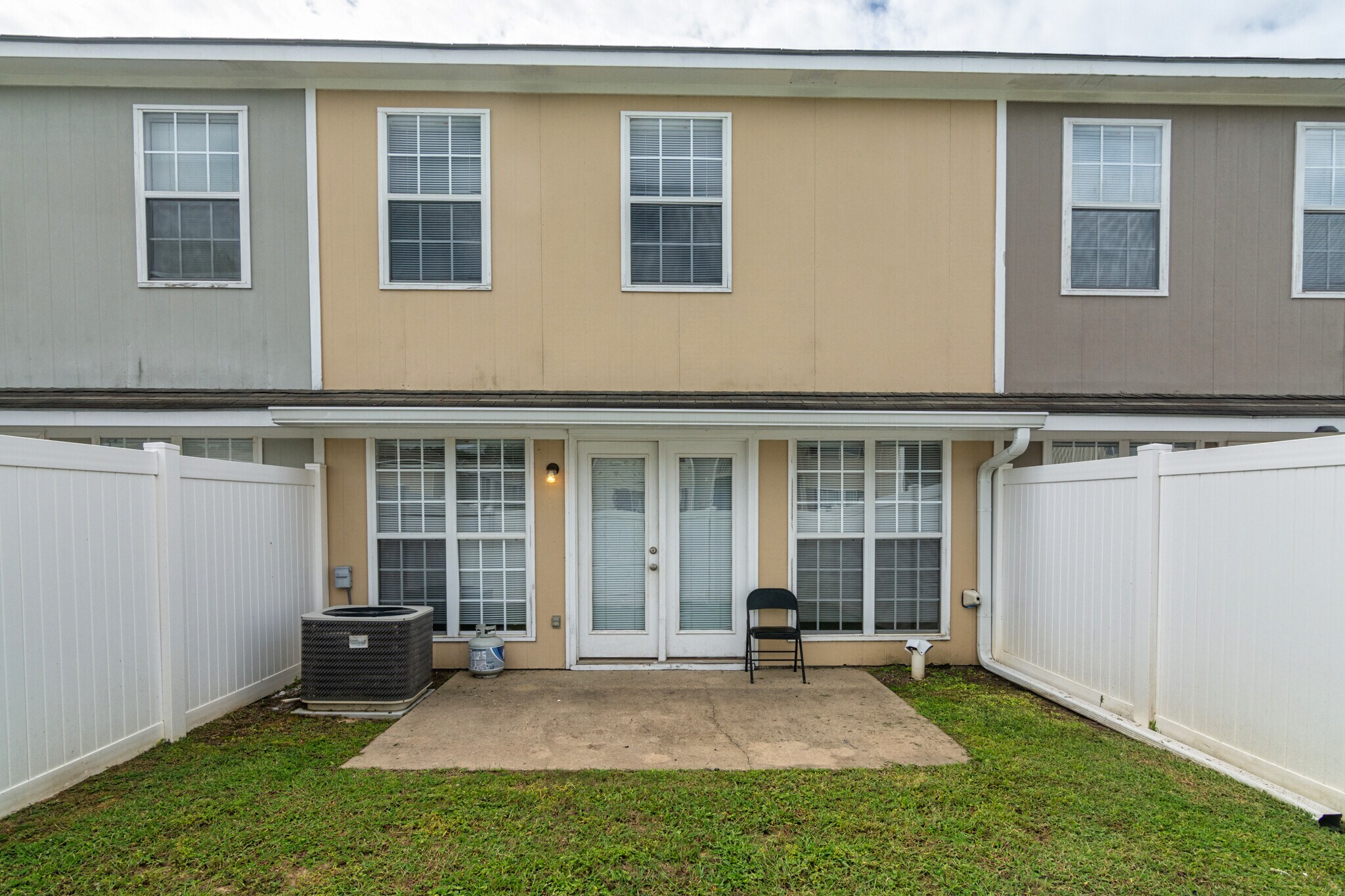 Building Photo - 229 Wakefield Way