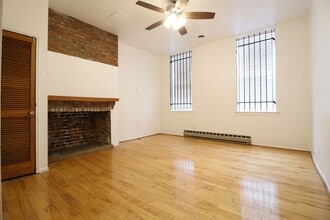 Building Photo - 931 Spruce St