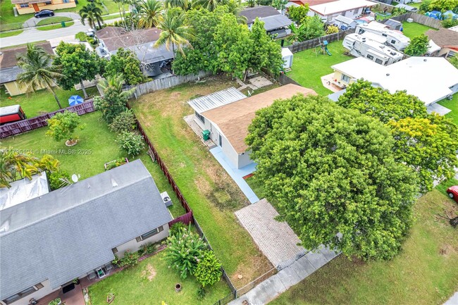 Building Photo - 29731 SW 147th Ave