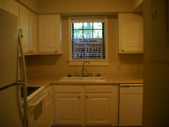 Building Photo - Loft at Townes at Edwards Mill in Taylors ...