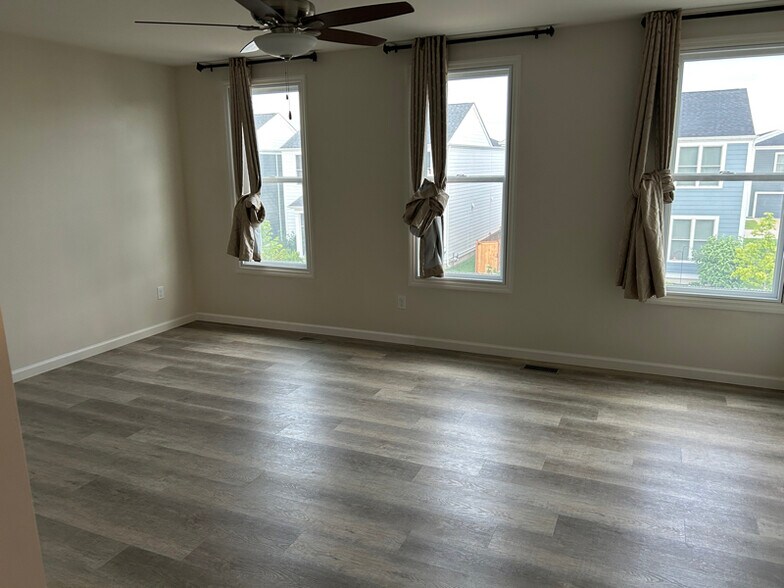 Building Photo - 5017 Freehold Rock Dr