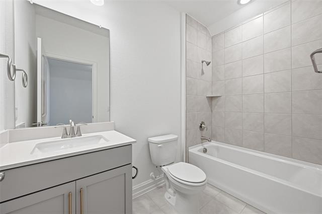 Building Photo - 4365 Knight St