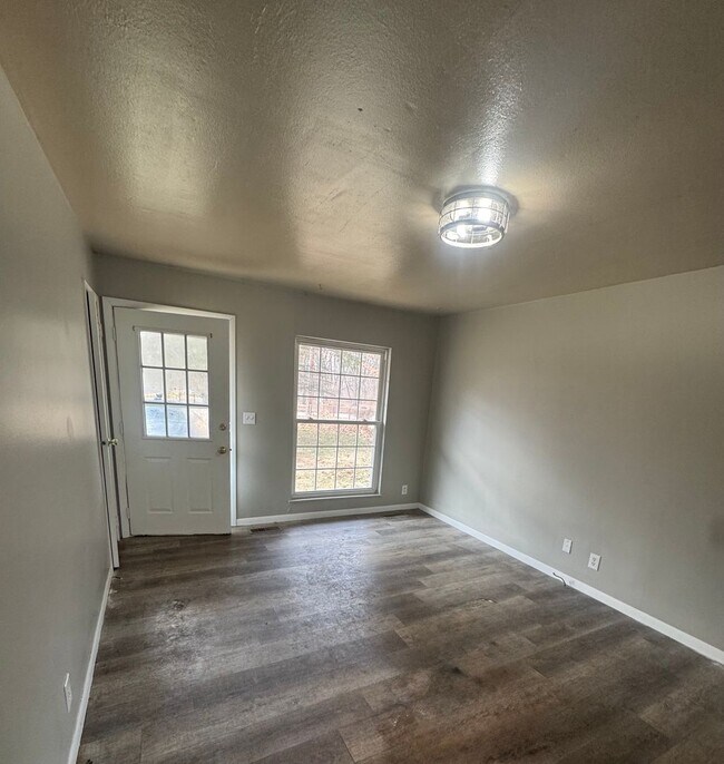 Building Photo - 1510-1510 S 2nd St