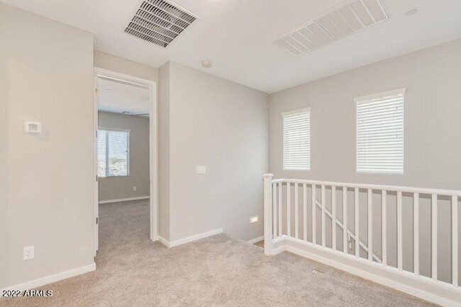 Building Photo - 1800 S Follett Way
