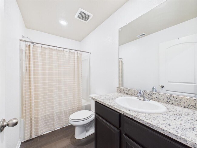 Building Photo - 1687 Twin Estates Dr