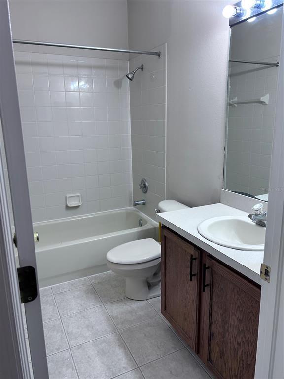 Building Photo - 1531 McCrea Dr