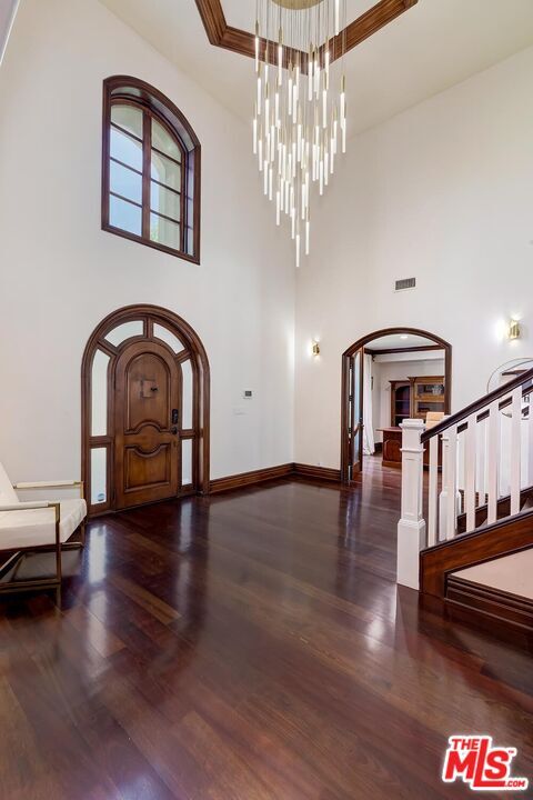 Building Photo - 6127 Rhodes Ave