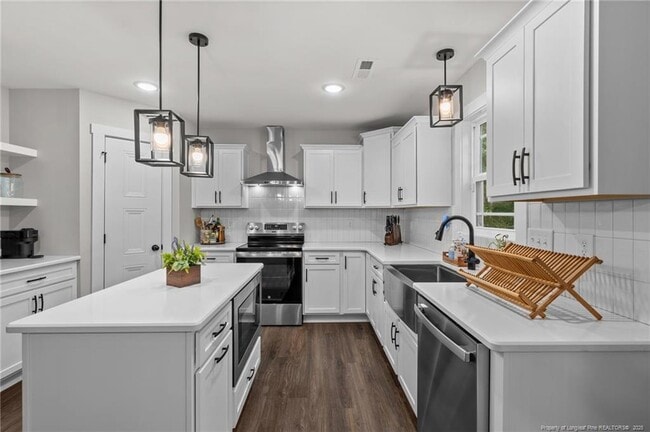 Building Photo - 247 N Horace Walters Rd