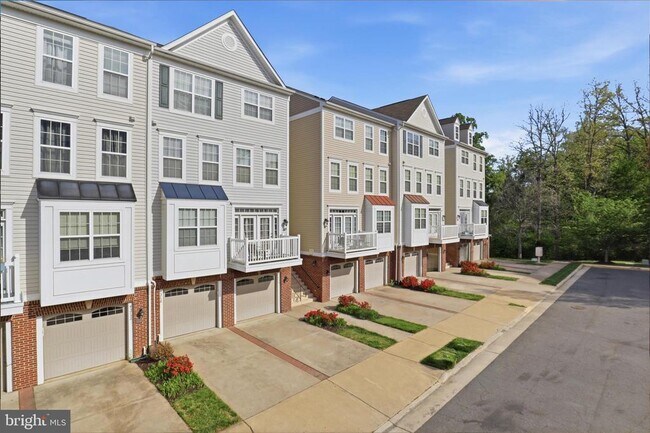 Building Photo - 45758 Winding Branch Terrace