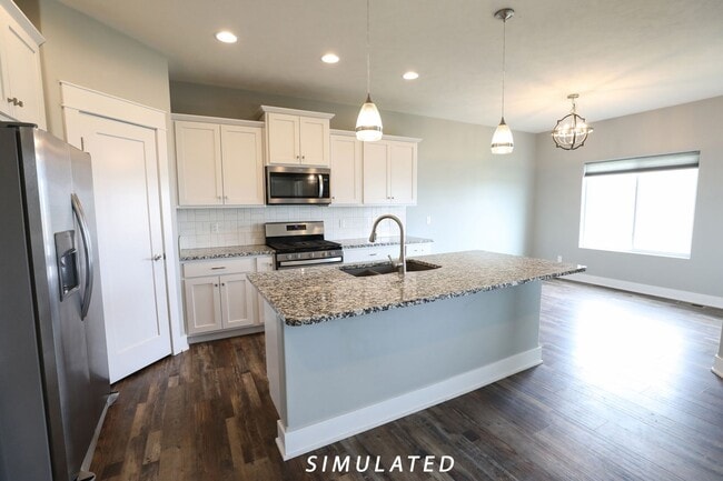 Building Photo - Beautiful Single Family Rental Home