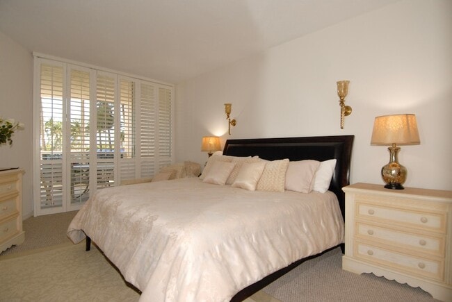 Building Photo - 3200 N Ocean Blvd