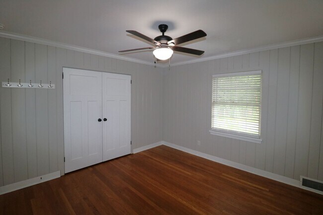 Building Photo - 2832 Monticello Dr