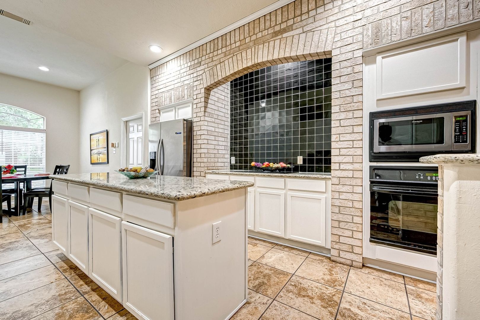 Building Photo - 1410 Greenway Village Dr