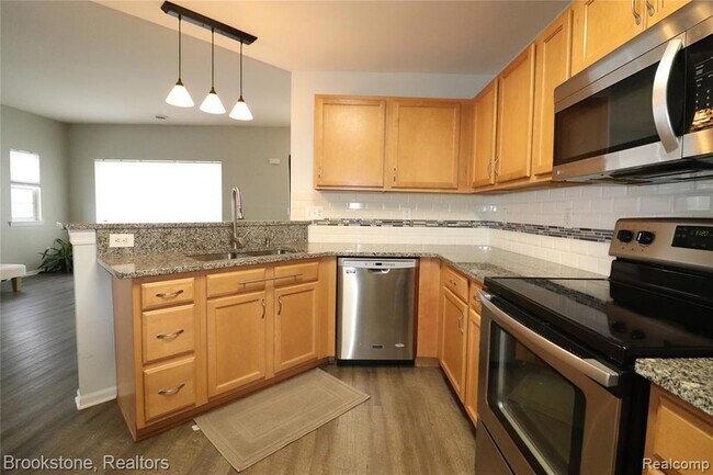 Building Photo - 2096 Cloverly Ln