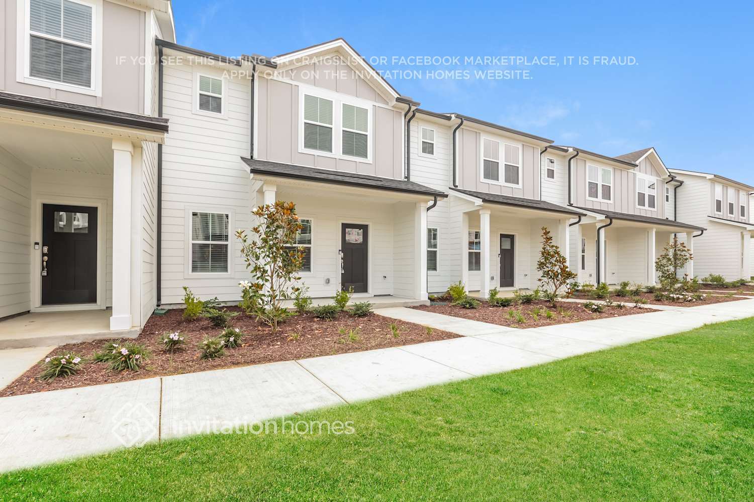 Building Photo - 228 River Rock Dr