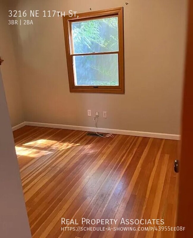 Building Photo - Beautiful Home on Thorton Creek