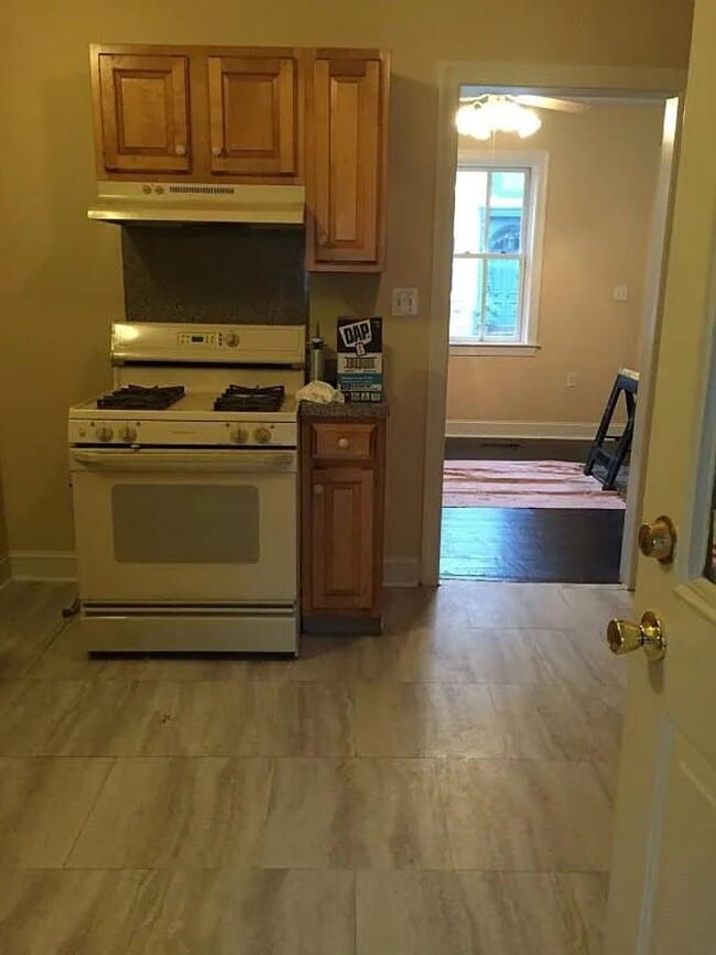 Building Photo - 2 Bedroom in Carlisle, PA!