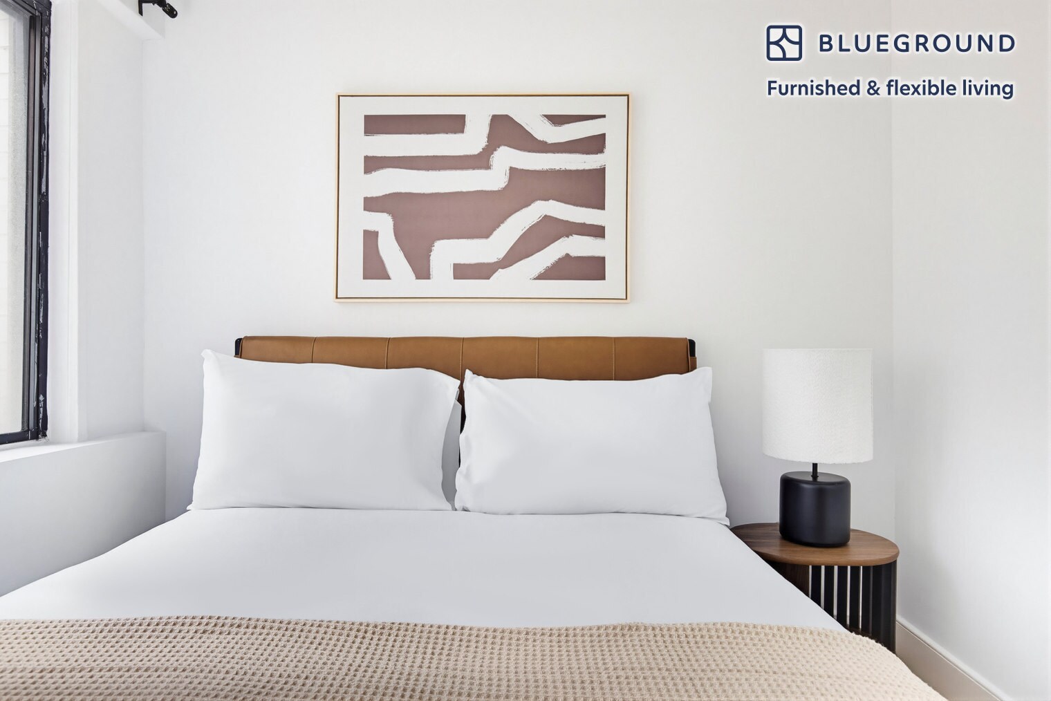 Building Photo - 230 E 44th St