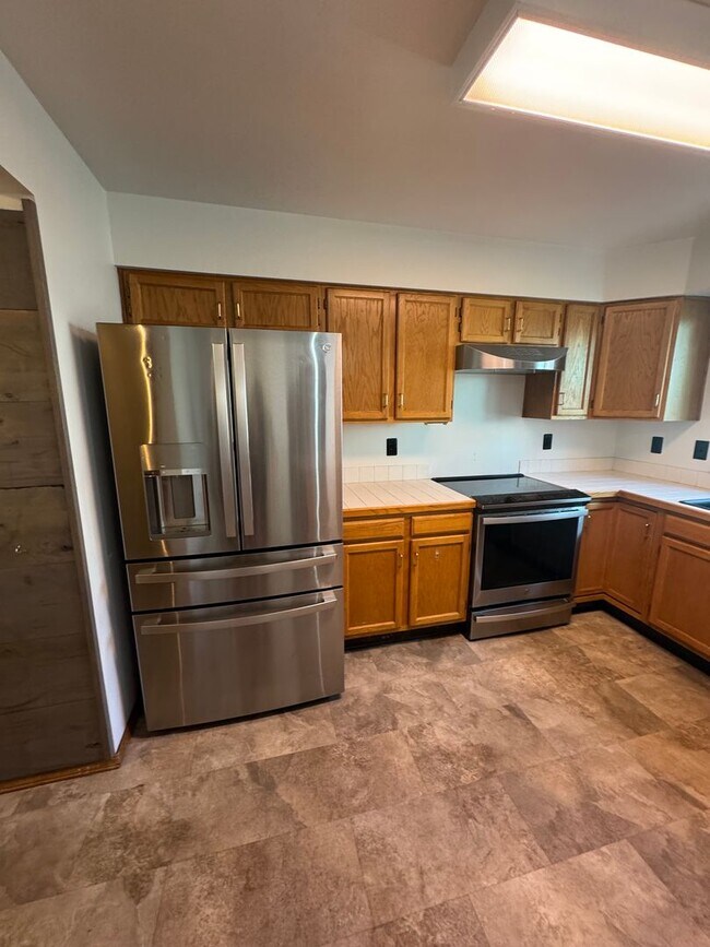 Building Photo - 4 Bed 4 Bath in Briargate $2695 Pet Friendly