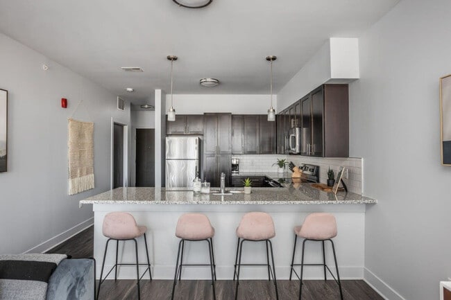 Building Photo - 8506 Westfield Blvd