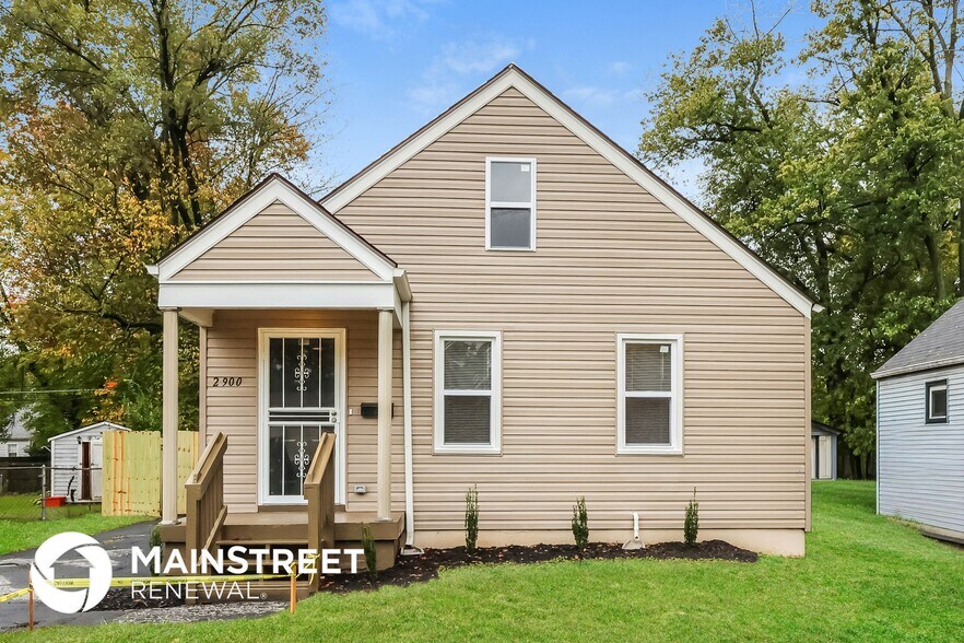 Primary Photo - 2900 Wyandotte Ave