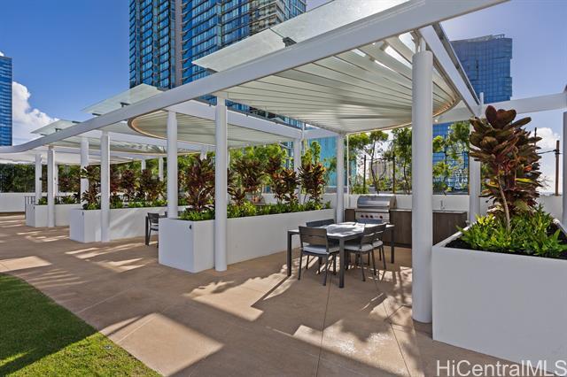 Building Photo - 1000 Auahi St