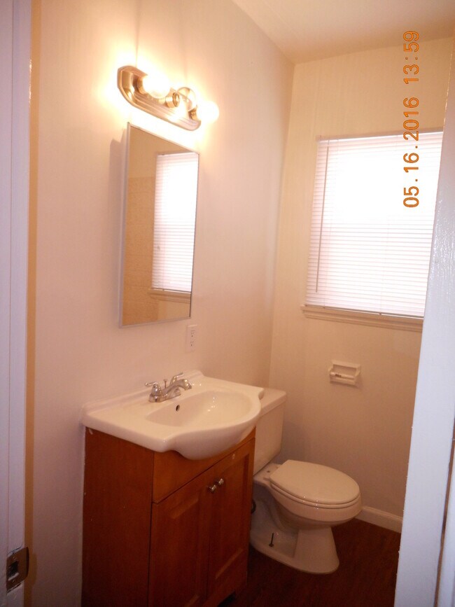 Building Photo - 1111WA