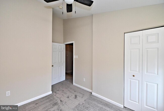 Building Photo - 3435 Westview Dr