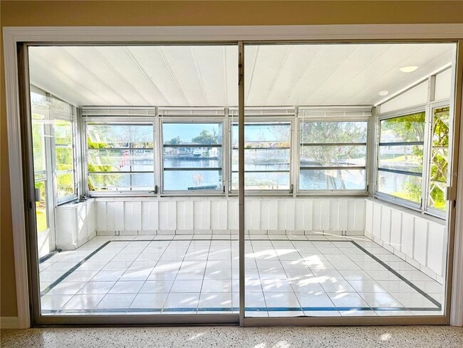 Building Photo - 4528 Floramar Terrace