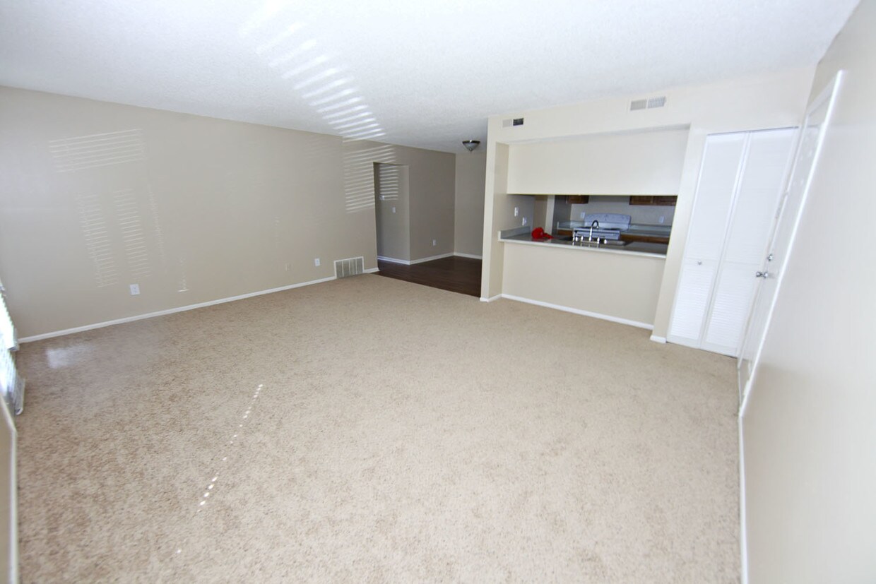 Stone Ridge Apartments Overland Park