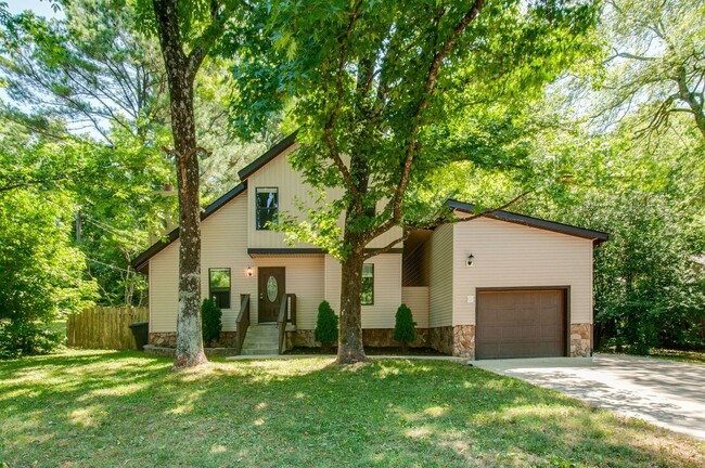 Building Photo - 625 Mercer Dr