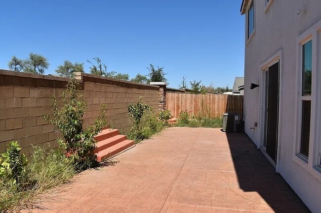 Building Photo - 1184 Atlantica Dr S