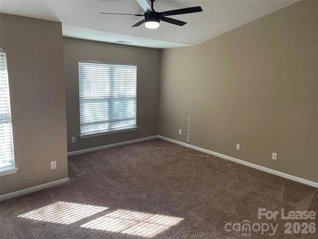 Building Photo - 10913 Princeton Village Dr