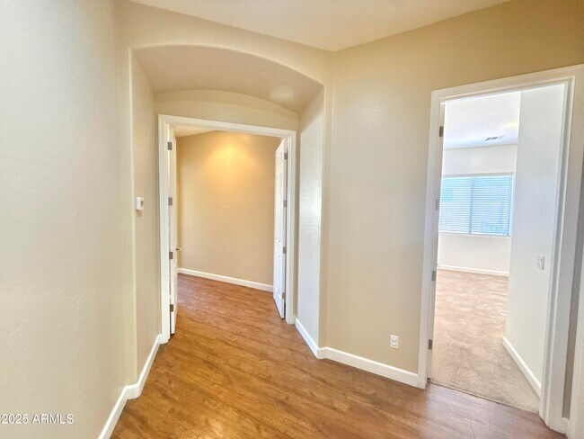 Building Photo - 12816 W Vista Paseo Dr
