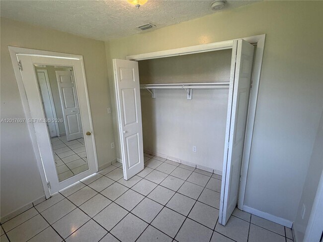 Building Photo - 10375 SW 152nd Terrace