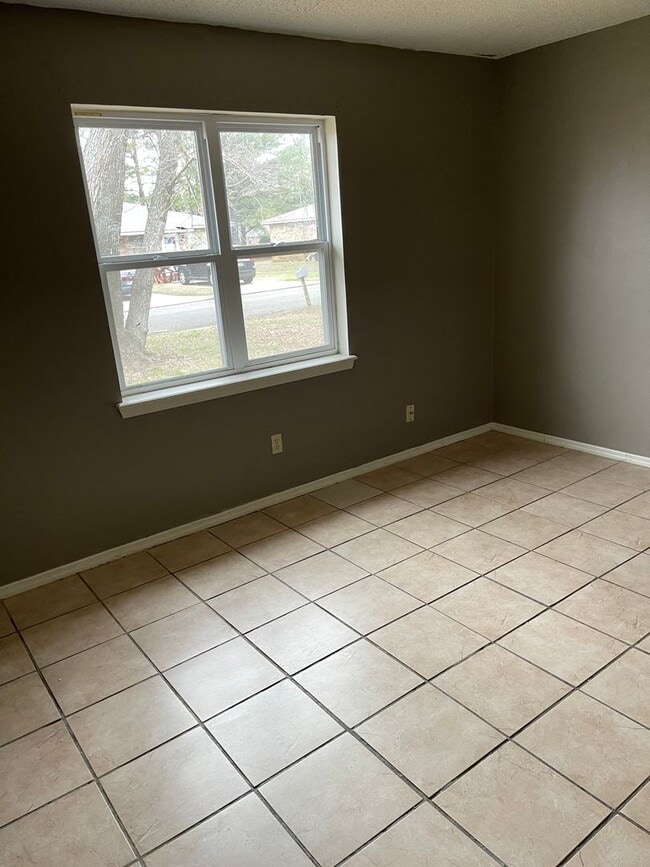 Building Photo - 204 N 37th St