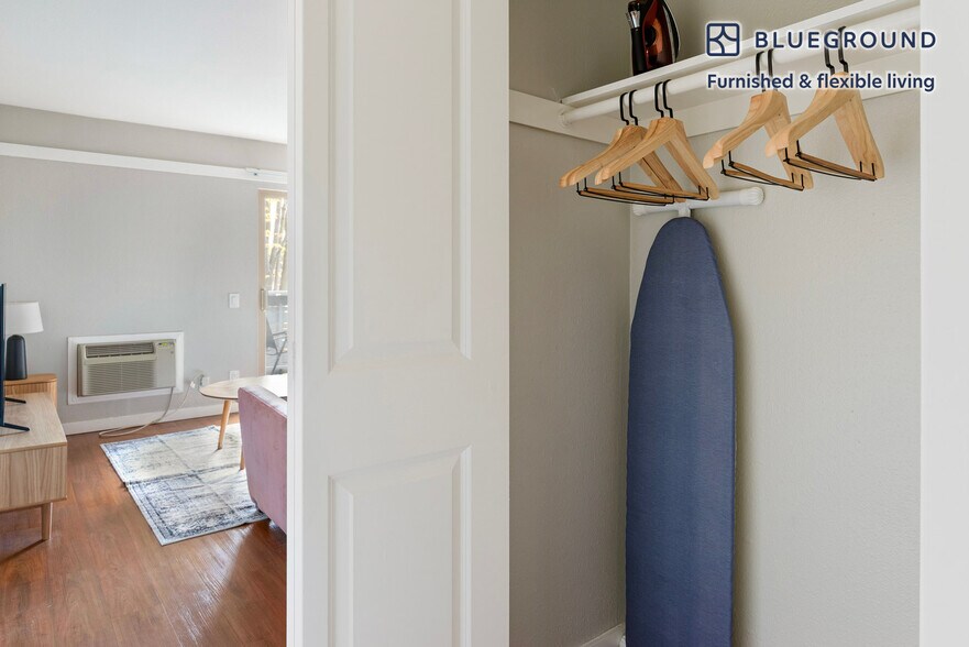 Building Photo - 111 N Rengstorff Ave