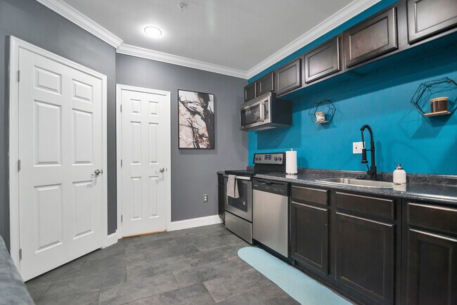 Building Photo - 5213 D St SE