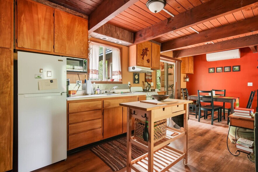 Building Photo - 64863 E Lupine Dr