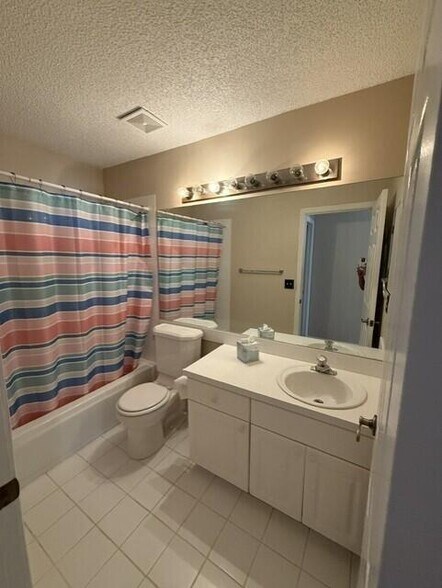 Primary Photo - 1045 Island Manor Dr