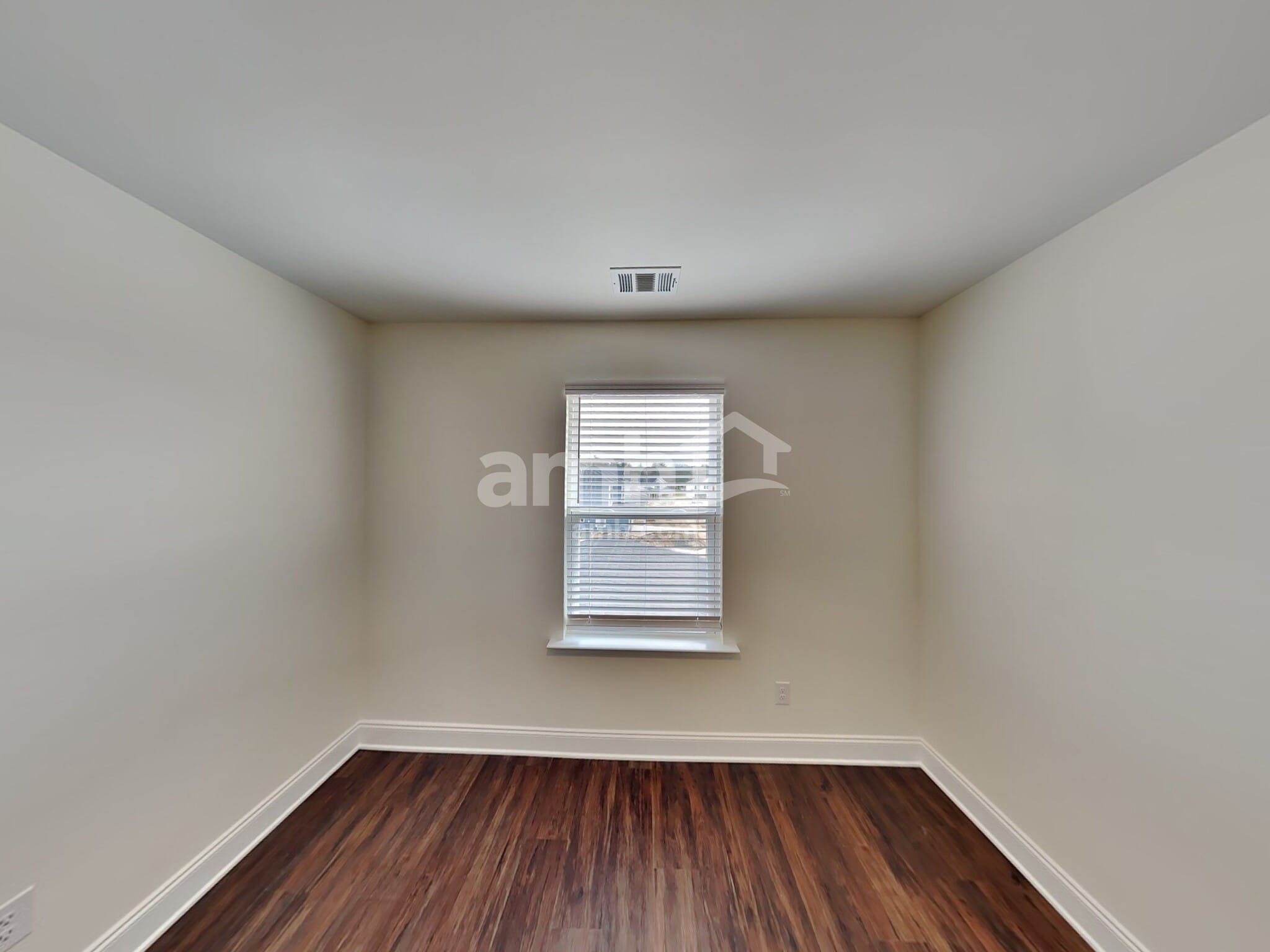 Building Photo - 2004 Williamshire Ln