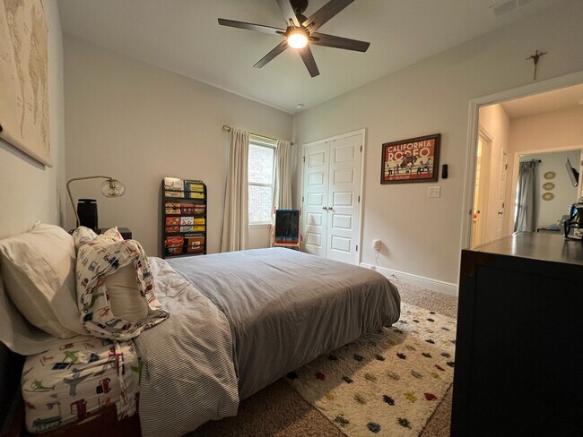 Building Photo - 8026 Burnside Lp