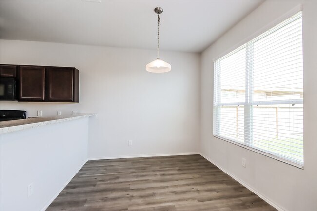 Building Photo - 22298 Porter Mountain Trl