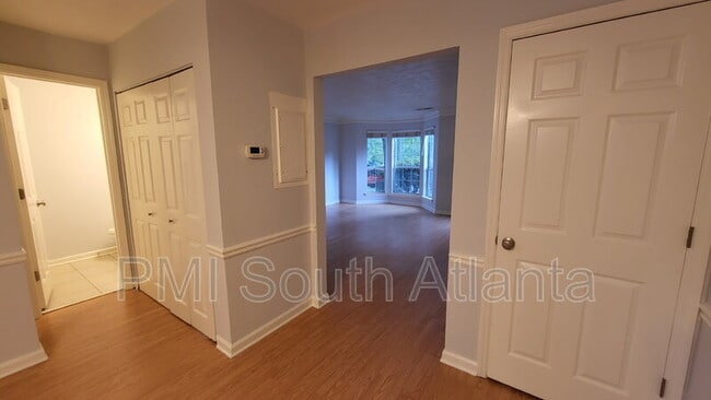 Building Photo - 1070 Huntington Trce SE