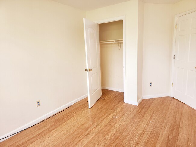 Building Photo - 14 Suydam Pl