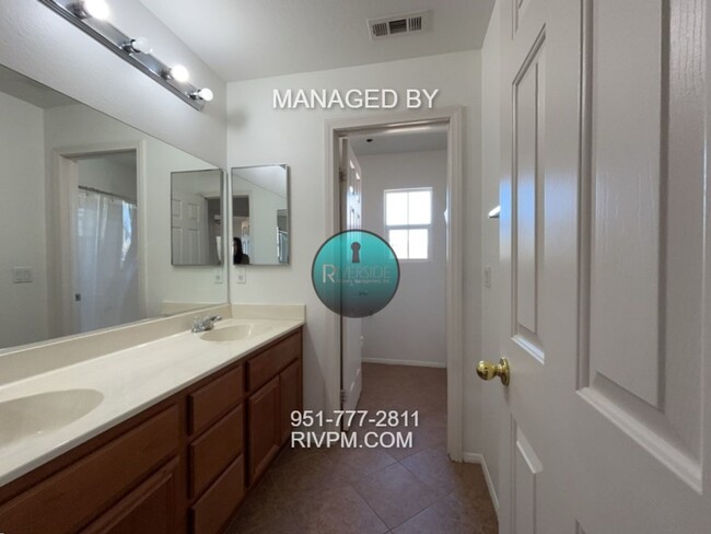 Building Photo - Your Perfect Retreat Awaits in Fontana!! A...