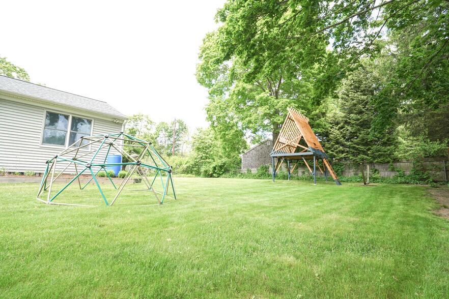 Building Photo - 48 Fales Ave