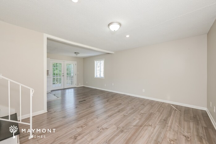 Building Photo - 7050 Merrywood Dr